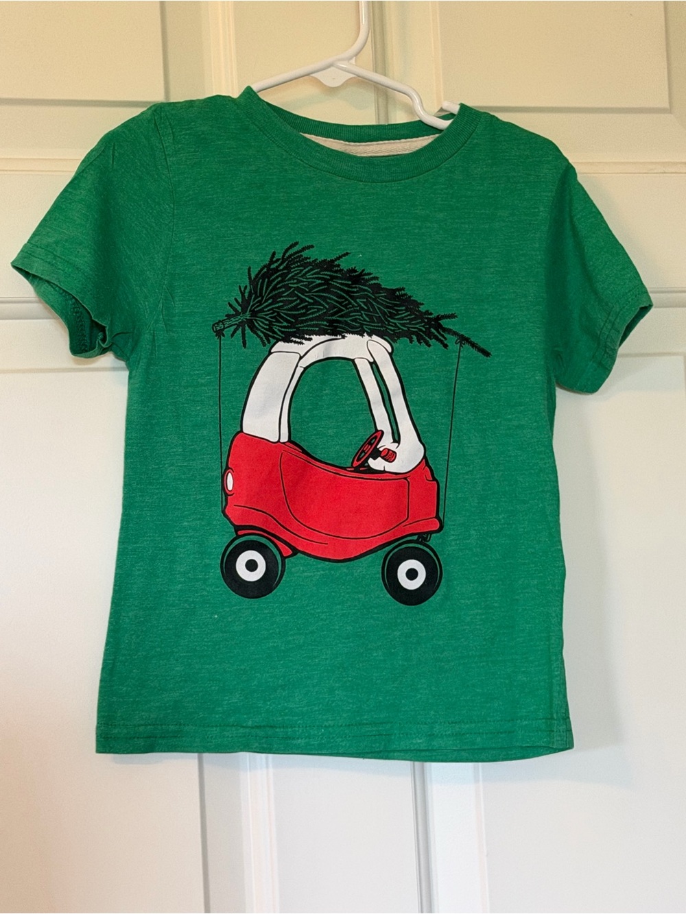 Green Short-Sleeve Kids Tee with Red Car and Christmas tree
